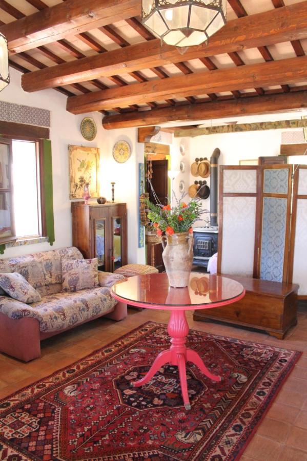 Il Corbezzolo Suite Appartament كاستيلوزو المظهر الخارجي الصورة