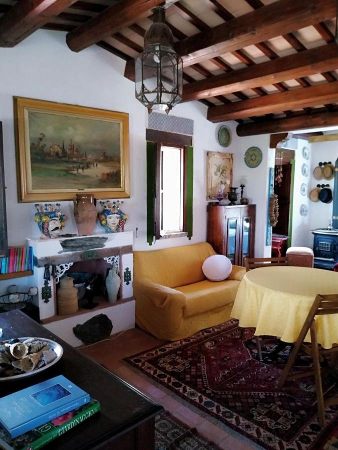 Il Corbezzolo Suite Appartament كاستيلوزو المظهر الخارجي الصورة