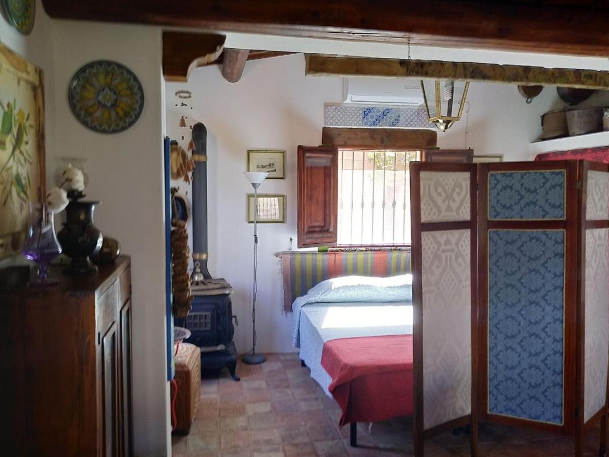 Il Corbezzolo Suite Appartament كاستيلوزو المظهر الخارجي الصورة