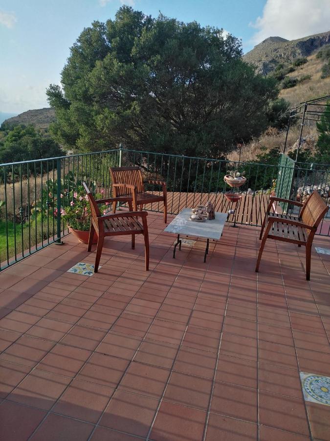 Il Corbezzolo Suite Appartament كاستيلوزو المظهر الخارجي الصورة
